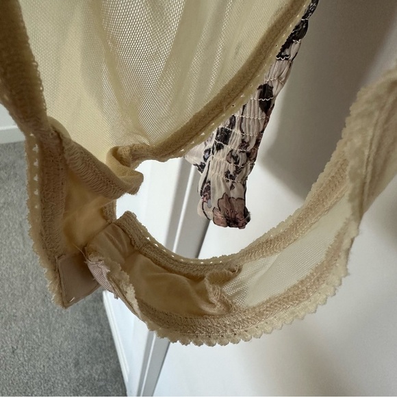 Free People Cream Puff Sleeve Floral Bodysuit - Picture 7 of 12